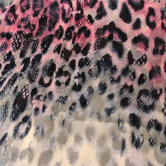 Pink Animal Pattern Scarf - Picture 3 of 3